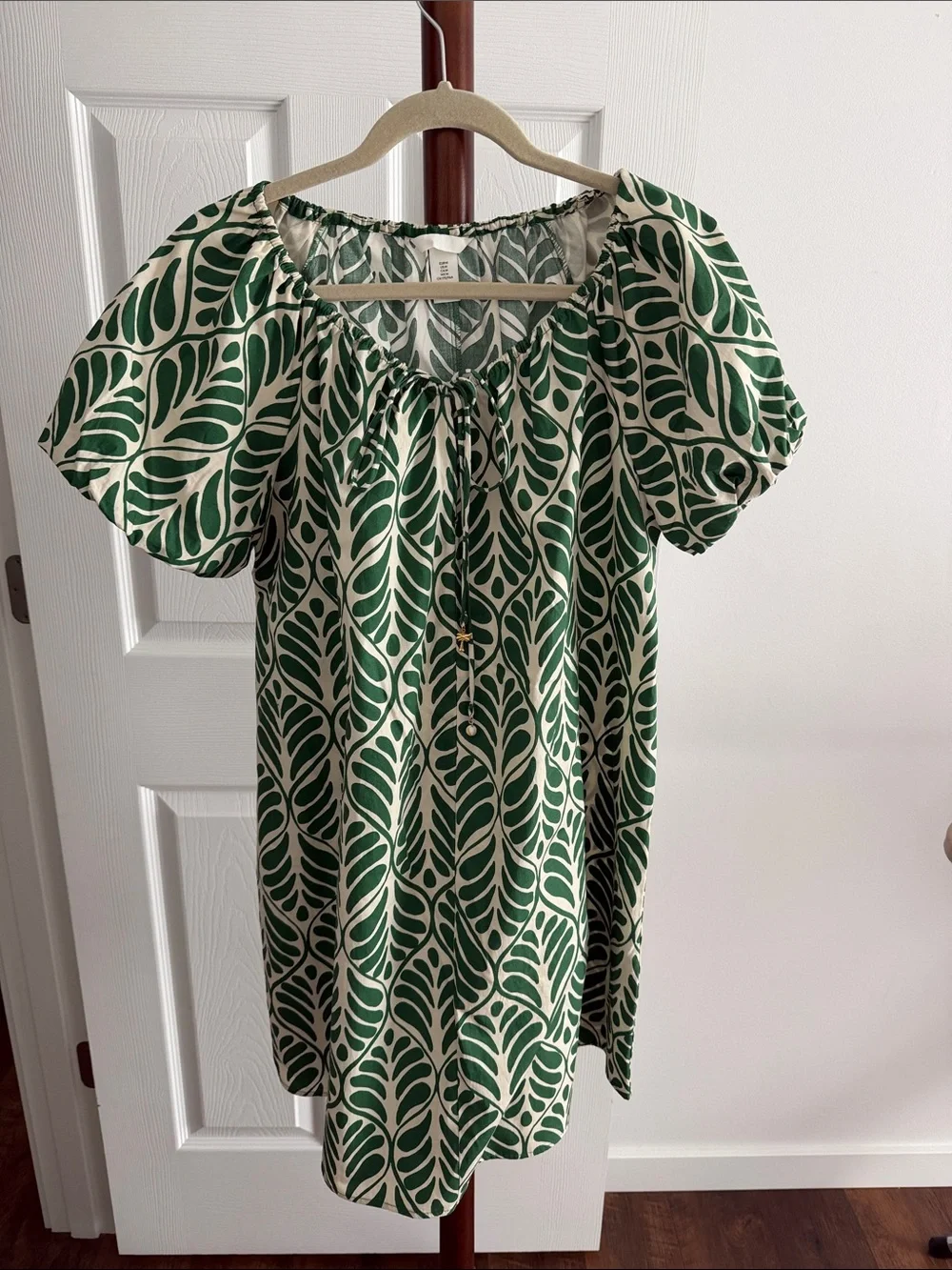H&M Green and Cream Leaf-Print Peasant Tunic